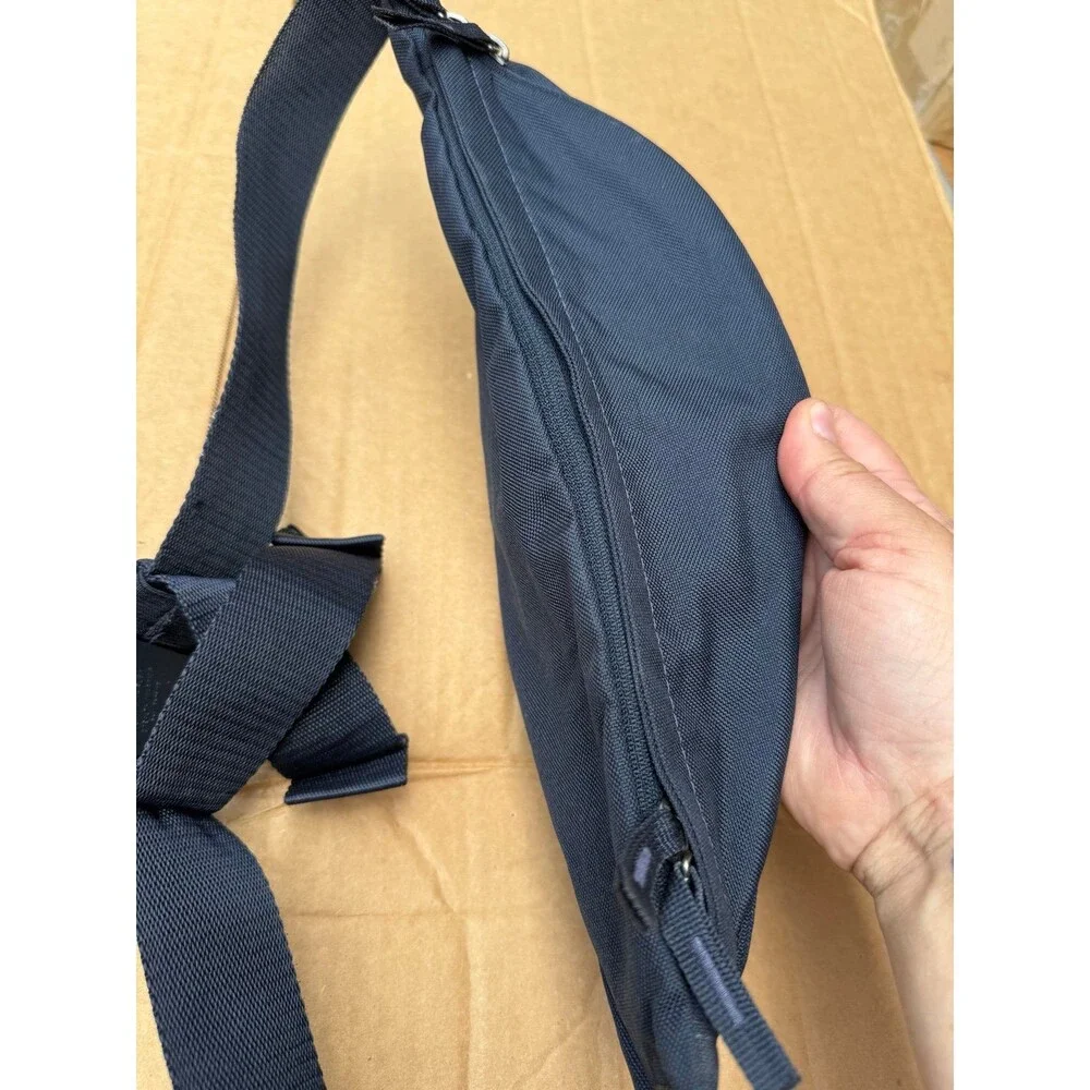 Nike Waist Pack. Navy.